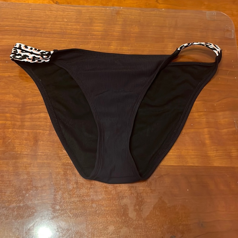 Bathing suit bottoms